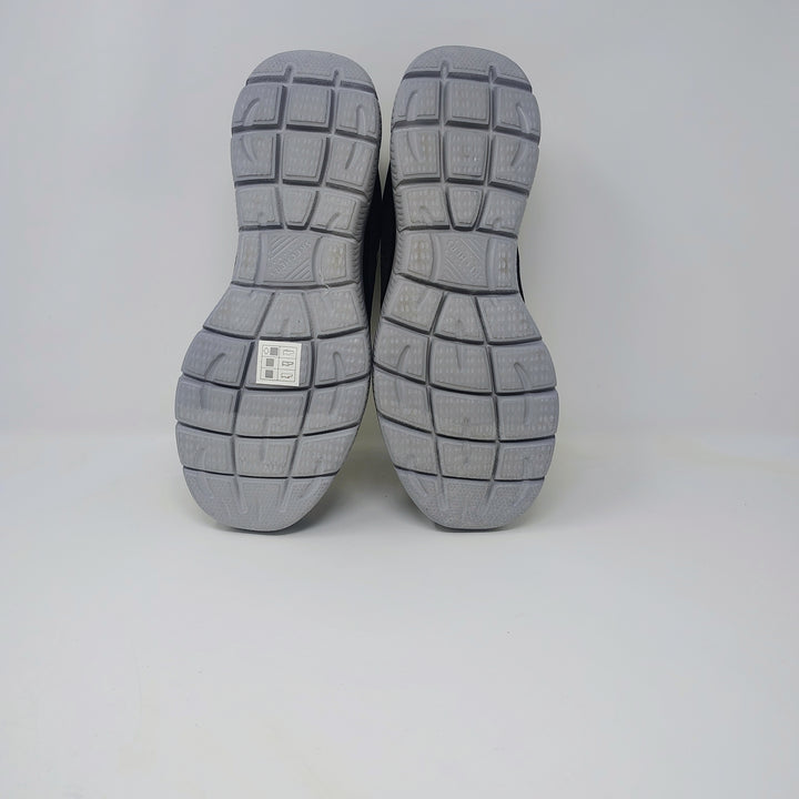 Black Skechers Lite-Weight athletic lace-up sneakers wide fit