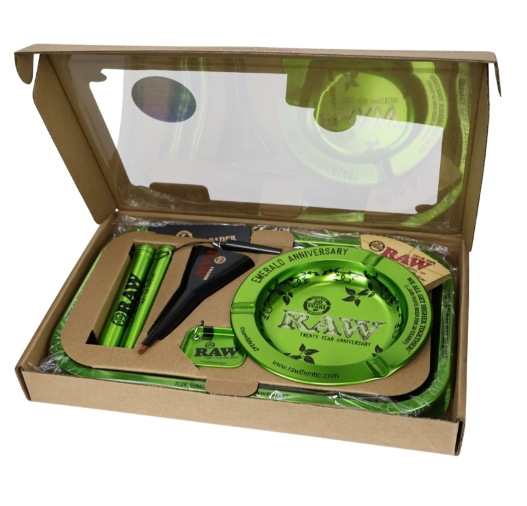 RAW 20th Anniversary Gift Set Emerald