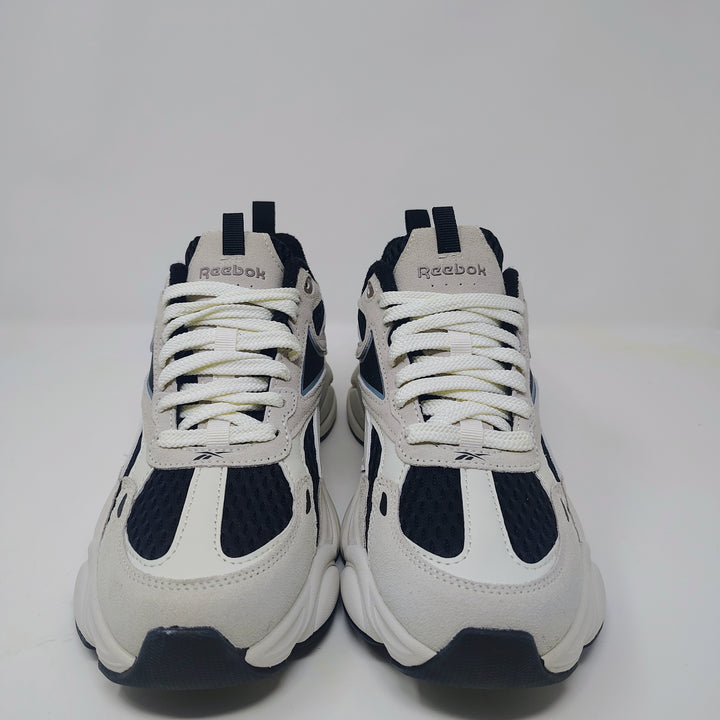 Reebok royle charge shoes (in a cream and black colorway size 9