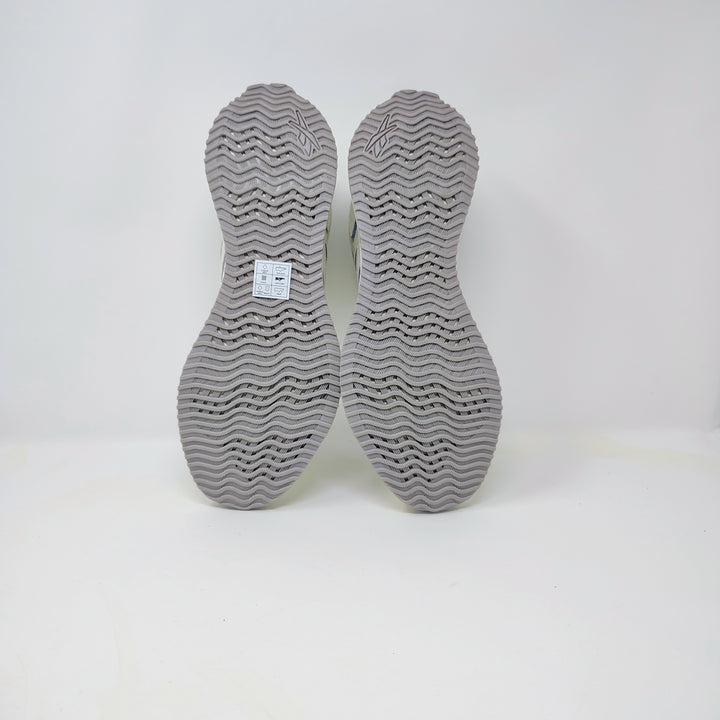 Reebok Zig Vector Women's Tennis Shoes in white size 11