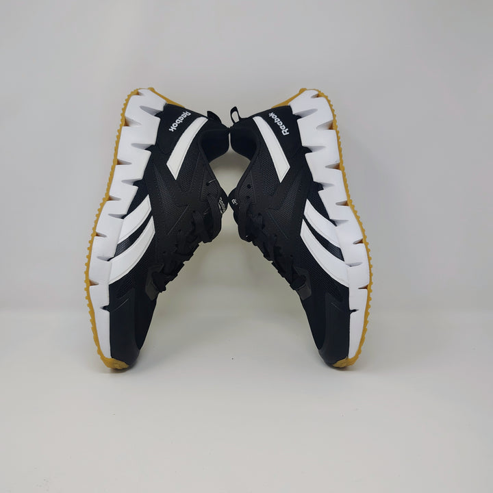 Reebok Zig Vector Men's Tennis Shoes in black and white size 11