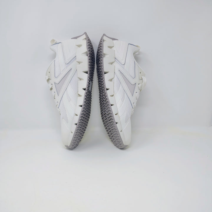 Reebok Zig Vector Women's Tennis Shoes in white size 11